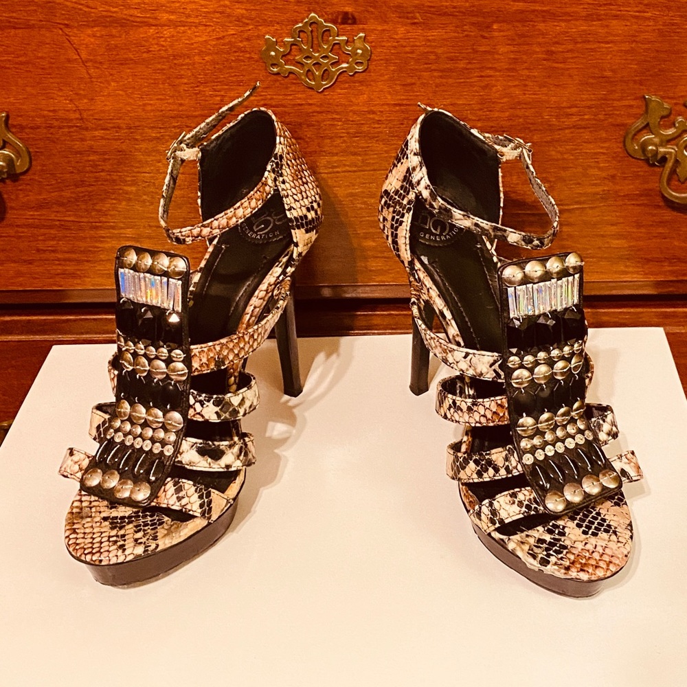 BCBG heels snake skin look with bejeweled front - Picture 1 of 5